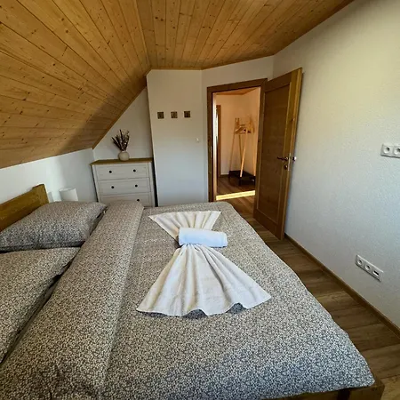 Chalet Rocky View 2